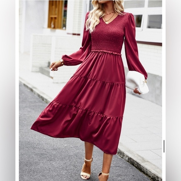 NEW Wine Red Smocked Bodice V Neckline Tiered A line Midi Dress Size Small - Picture 3 of 6